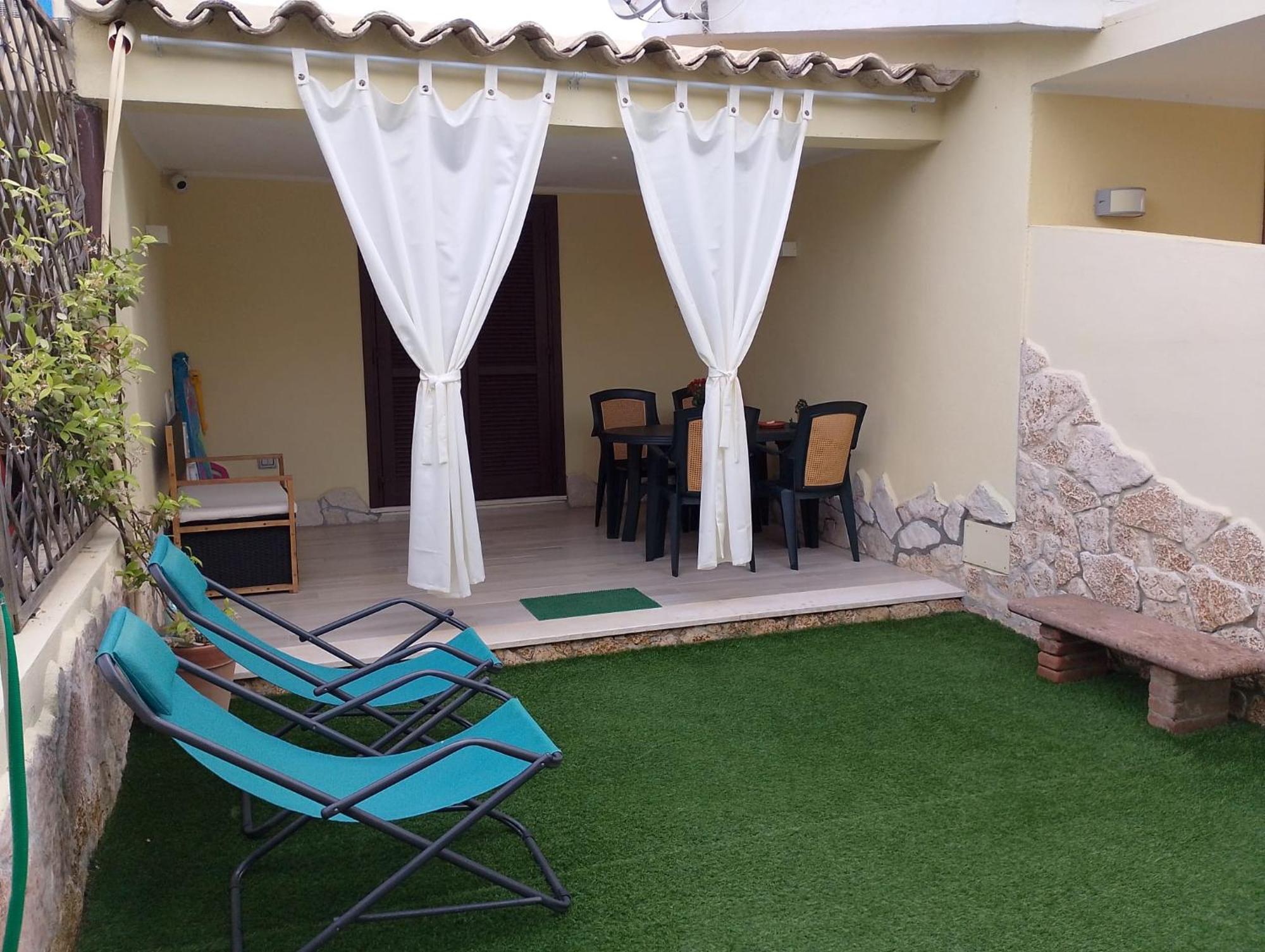 Casa Perla Rei - 50 Meters From The Beach Costa Rei Exteriör bild